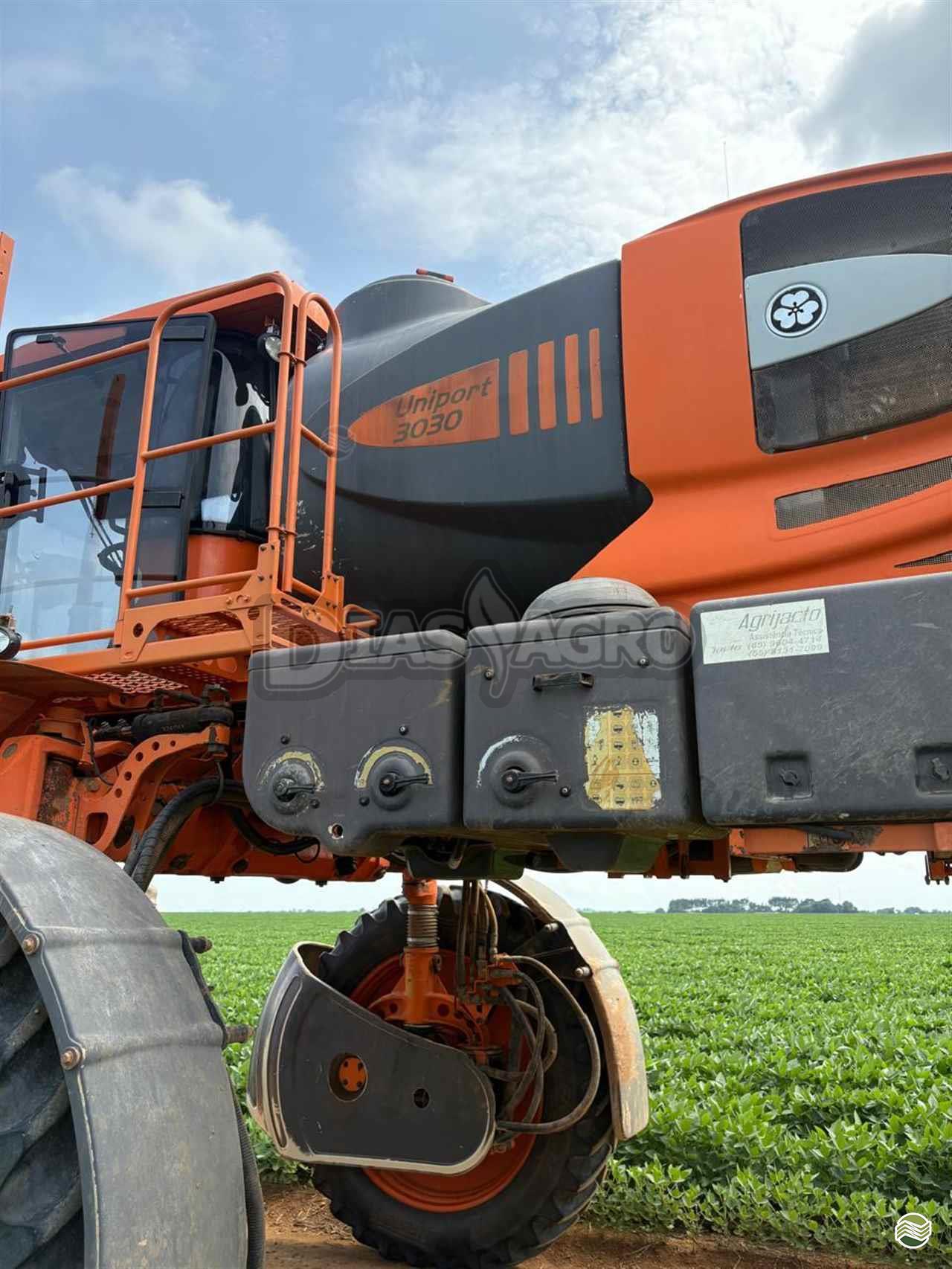 PULVERIZADOR JACTO UNIPORT 3030 Tração 4x4 Dias Agro - Jacto LUCAS DO RIO VERDE MATO GROSSO MT